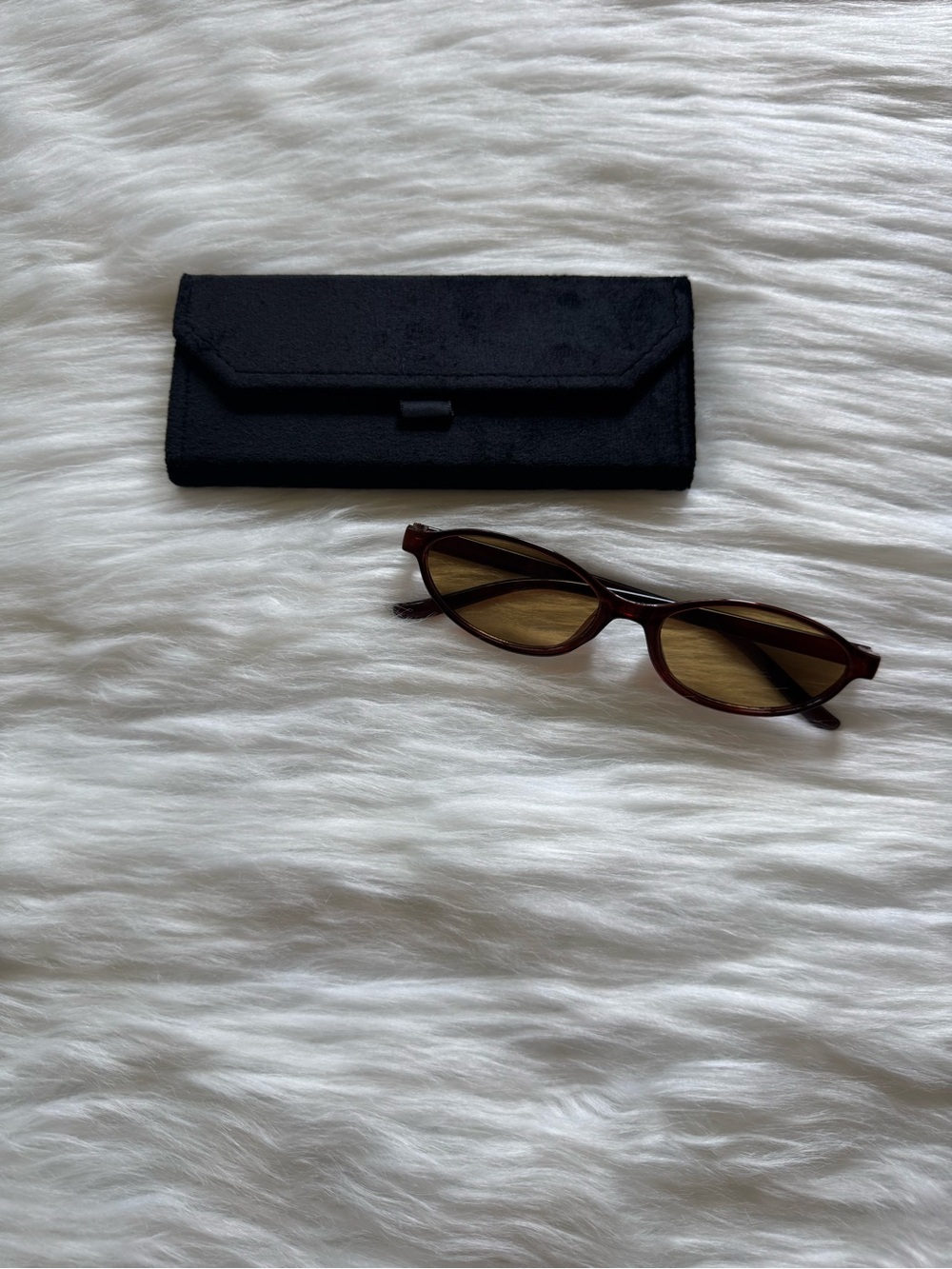 Women's Brown Retro Oval Sunglasses with Black Soft Case